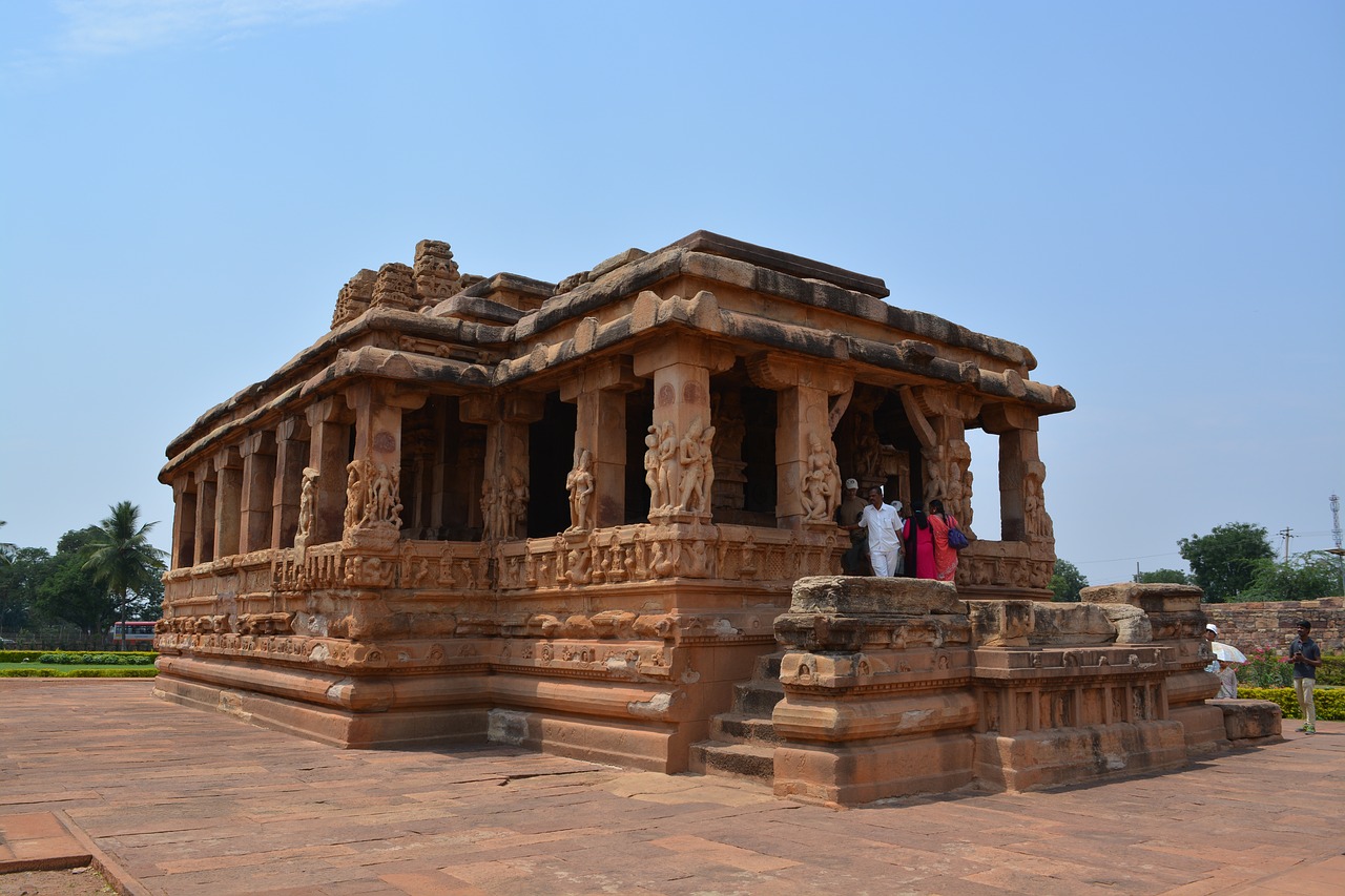 Ancient Architectural places in Sri Lanka