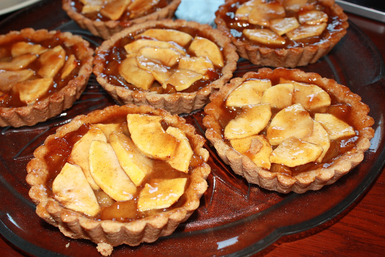 Swetty pie. Apple Tart. Apple Tart in Pot. Apple Tartar. Apple Tart games.