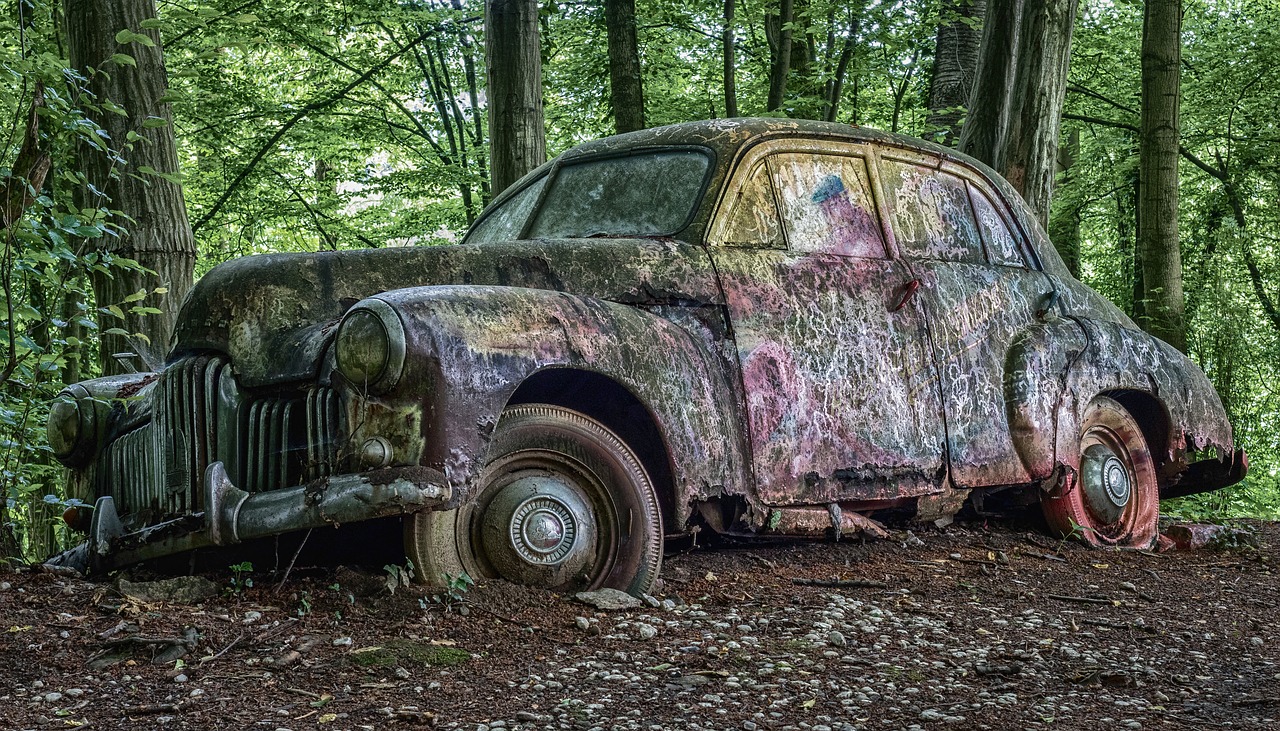 Потерянные машины. Утерянные автомобили. Затерянные Тачки. Затерянная машина. Распаковки про старые автомобили.