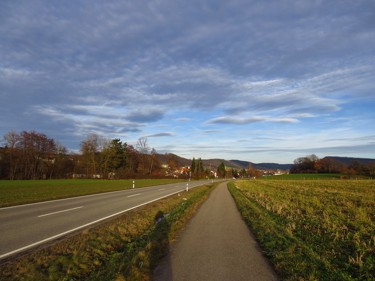 Sunny road. Швабская дорога. Фото Швабской дороги.