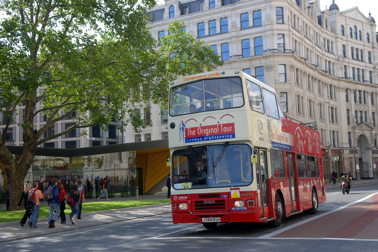 Лондон кар. Red Bus City.