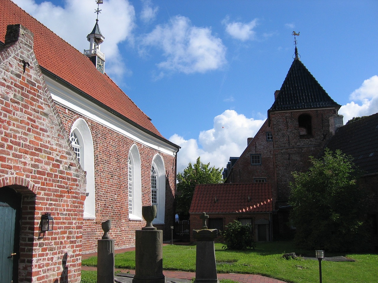 Northern germany. Северная Германия Донсбрюгген Церковь. Могильно Польша. Церковь на Северной стороне немцев. North Church where.