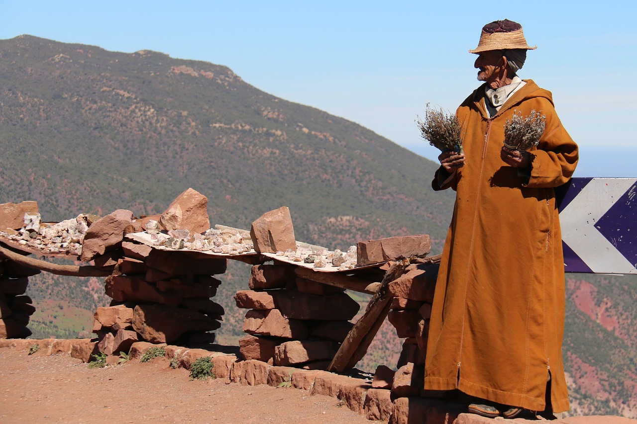 Экскурсионный туризм Марокко. Человек в пустыне. Народы гор и пустыней. Atlas Rider Morocco.