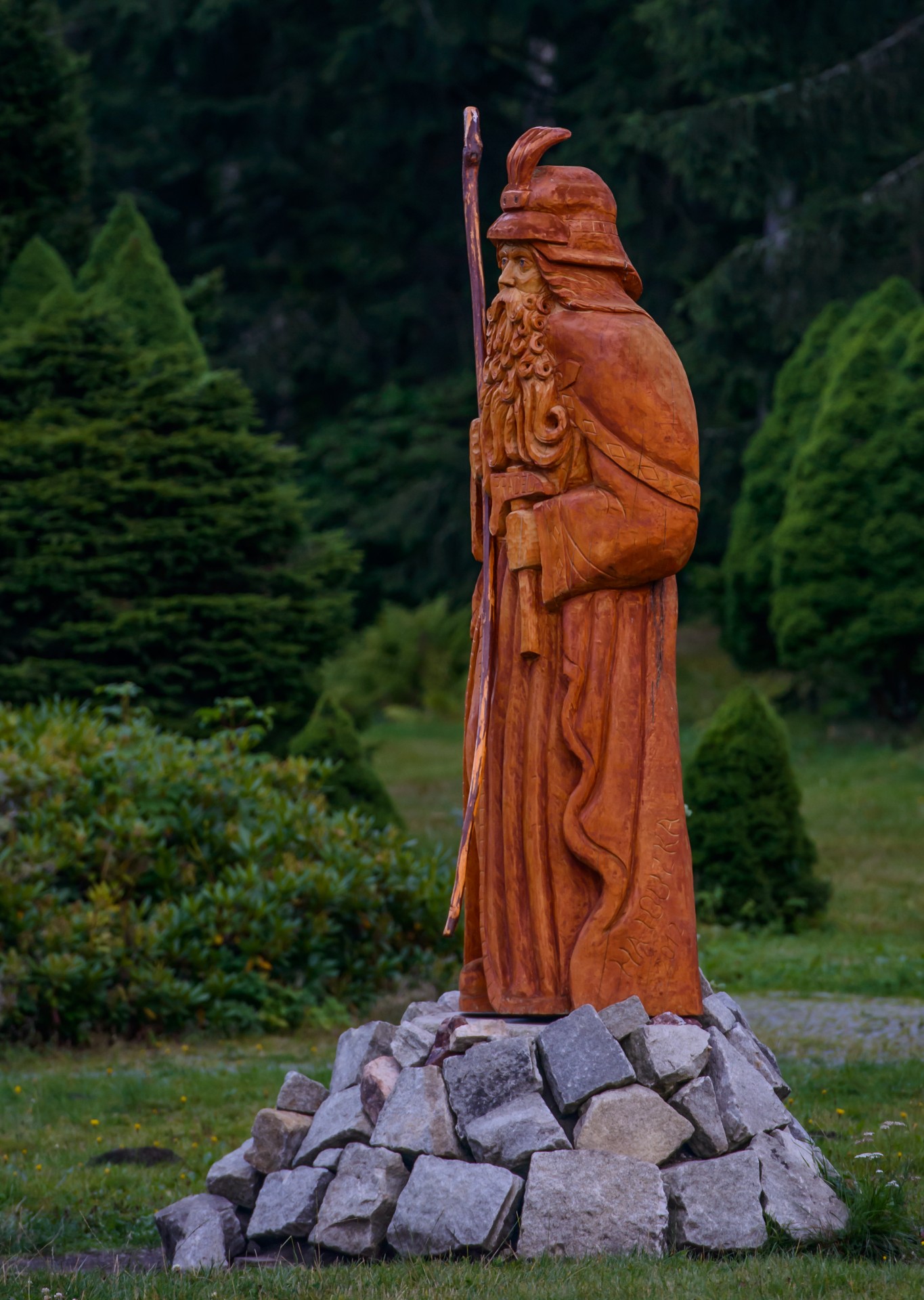 Фото деревянная скульптура