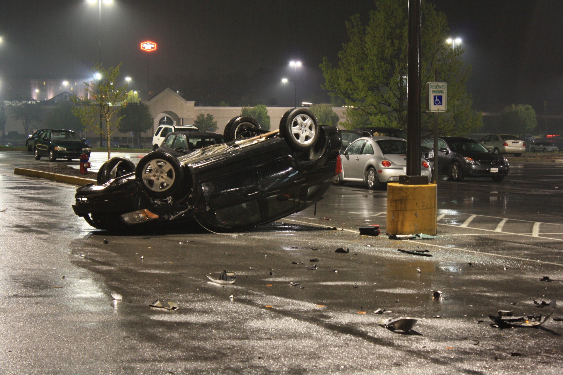 Дтп дал. Rollover car.