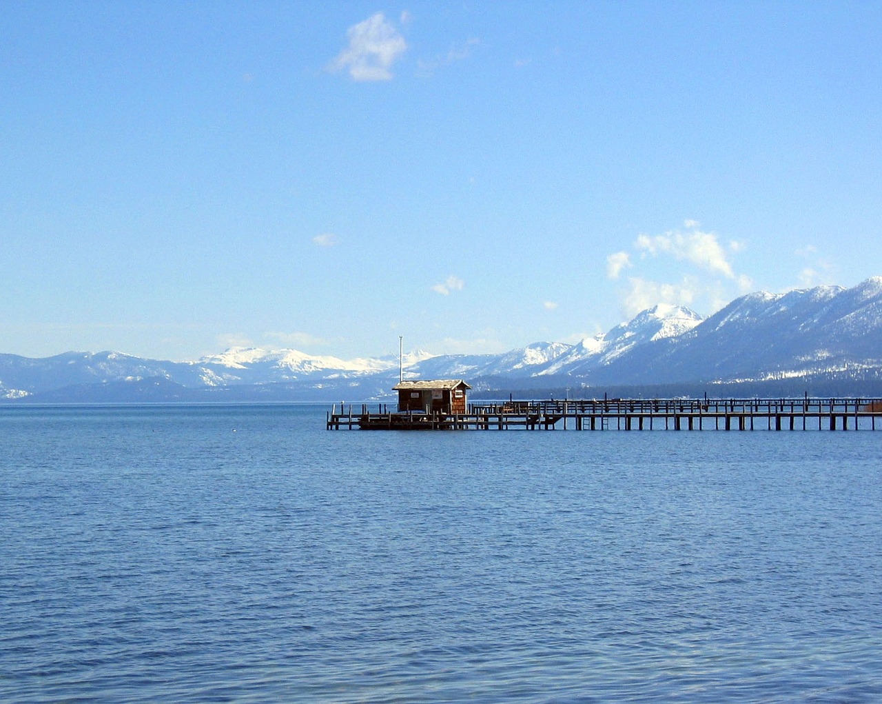 Over lake. Пирс на озере.