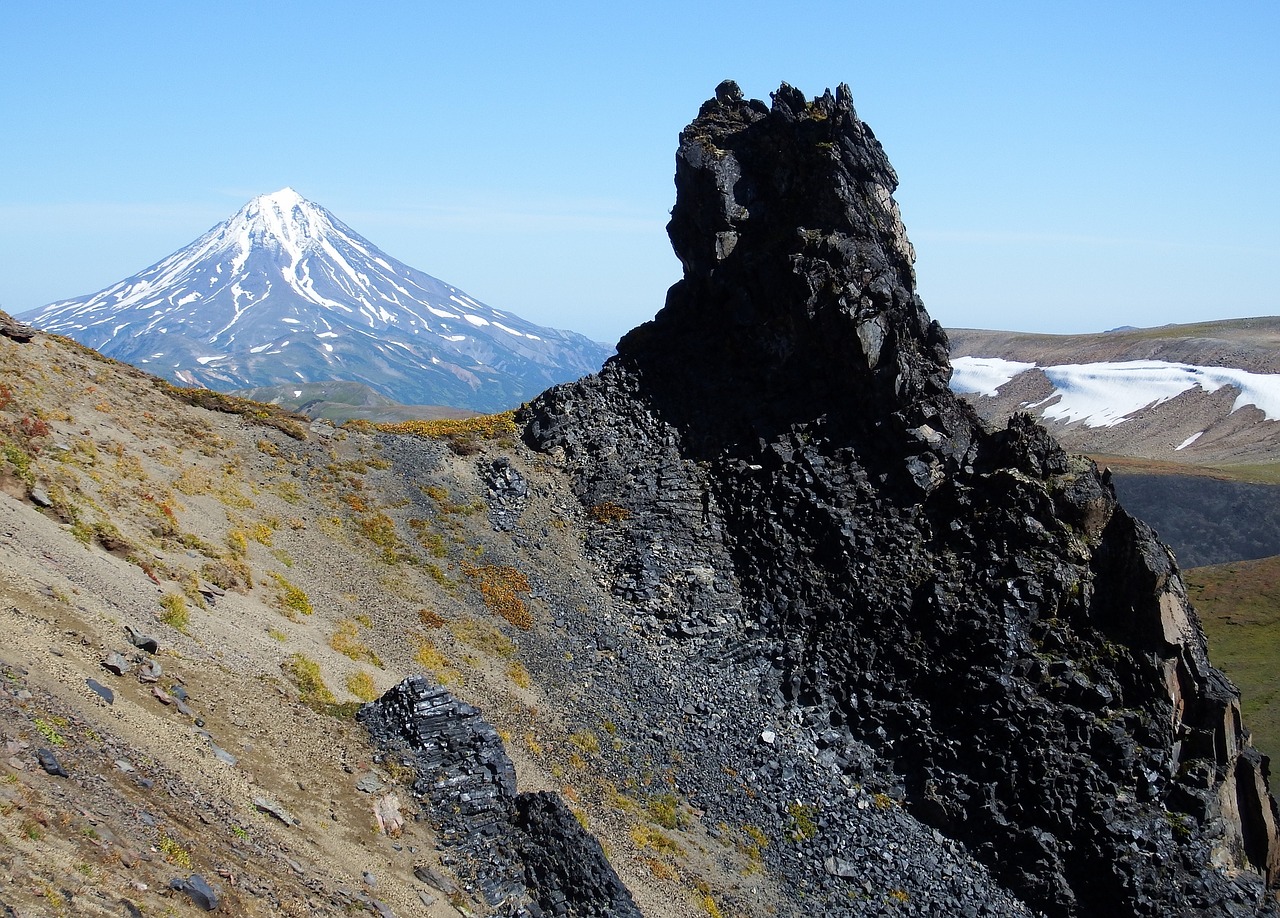 Камчатский камень фото Download free photo of Rock,volcano,mountains,stones,height - from needpix.com