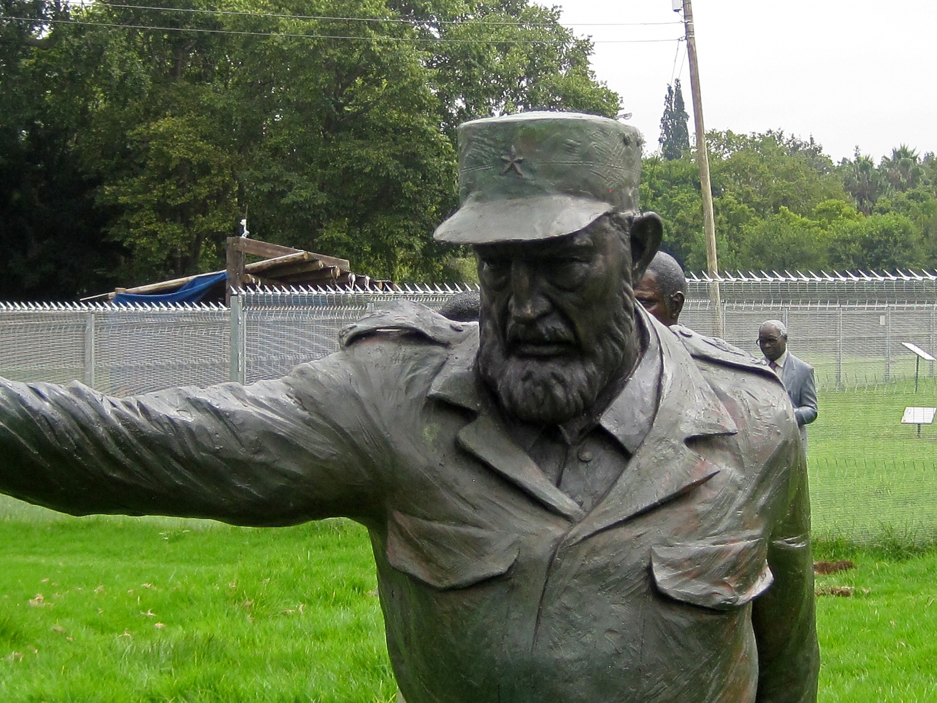 Чаный. Памятник Фиделю Кастро Fidel. Памятник Фиделю Кастро на Кубе. Памятник Фиделю Кастро на Соколе.