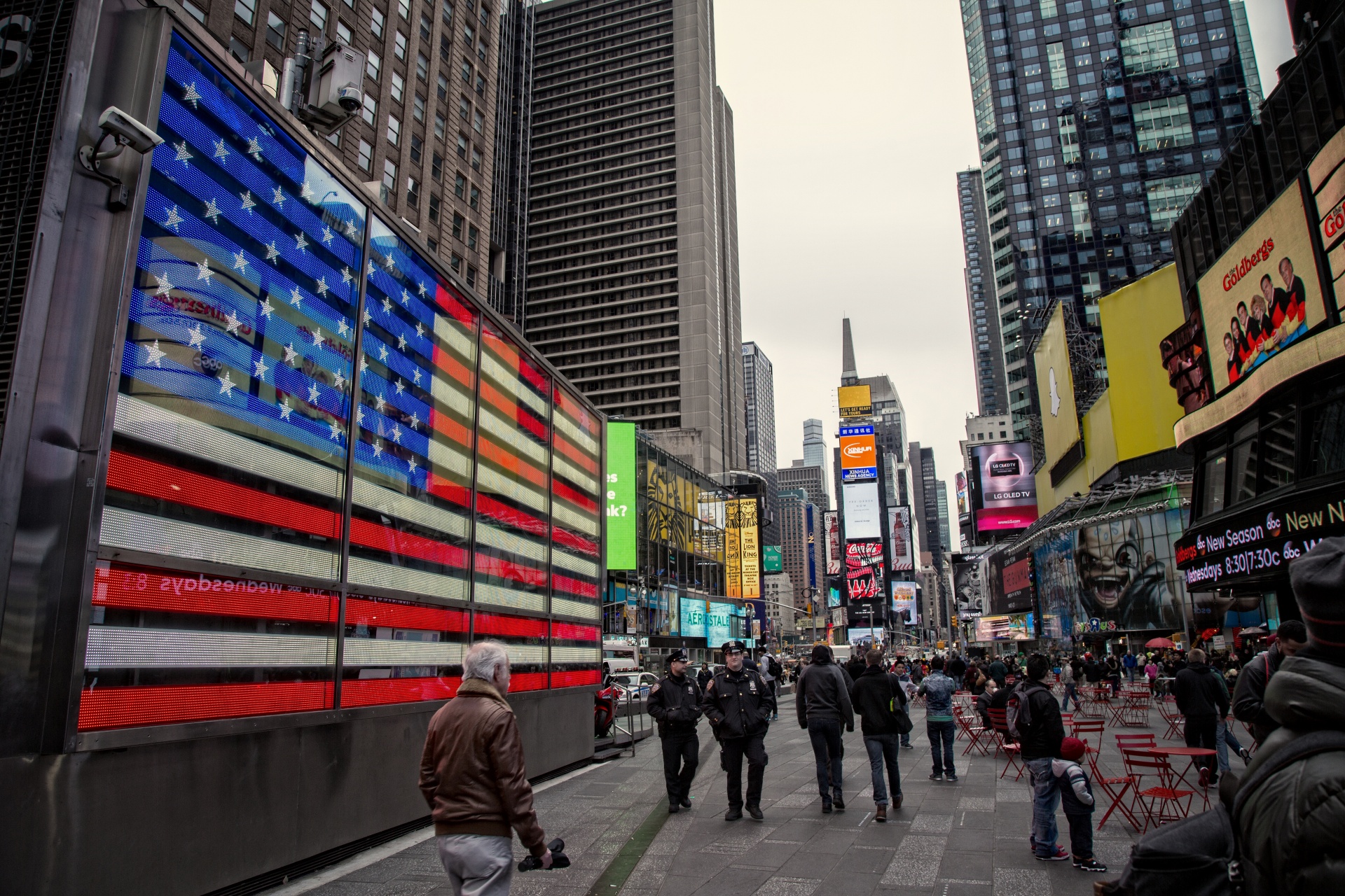 Америка время сейчас. Тайм сквер New York. Нью Йорк площадь Бродвей. Таун сквер в Нью-Йорке. New York улица time.